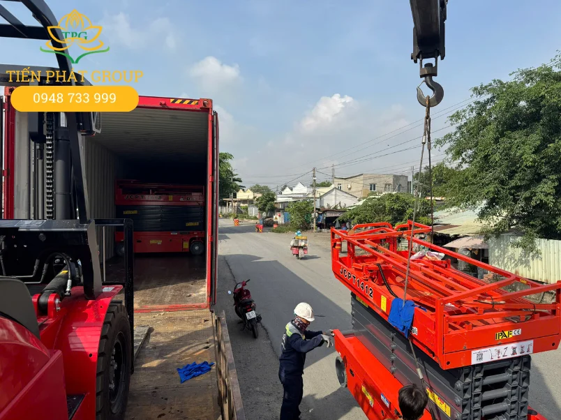 Quy trinh dong rut container chuan ky thuat tai Tien Phat dam bao an toan tuyet doi
