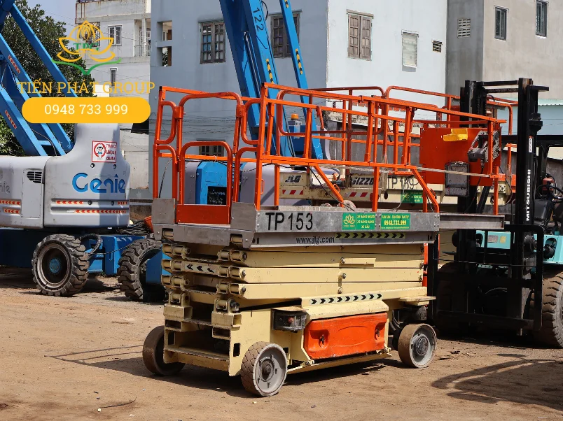 Tien Phat cho thue xe nang nguoi cat keo da dang chieu cao lam viec