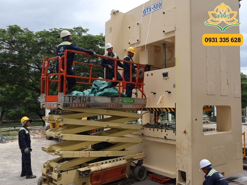 Bảng giá cho thuê xe nâng người Bình Dương trọn gói | Chuyên xe cắt kéo, xe Boomlift 7 du an thue xe nang nguoi tai binh duong