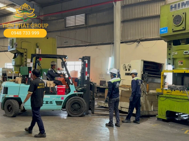 Dịch vụ di dời máy móc thiết bị tại Đồng Nai trọn gói 1 Cac goi dich vu di doi may moc thiet bi tai Dong Nai cua Tien Phat hoan thien gom di doi may cnc, di doi day chuyen san xuat, di doi may dong goi,...