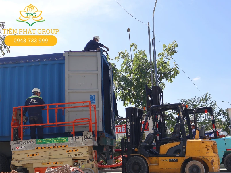 Tien Phat Group thuc hien du an rut container tai Thu Dau Mot