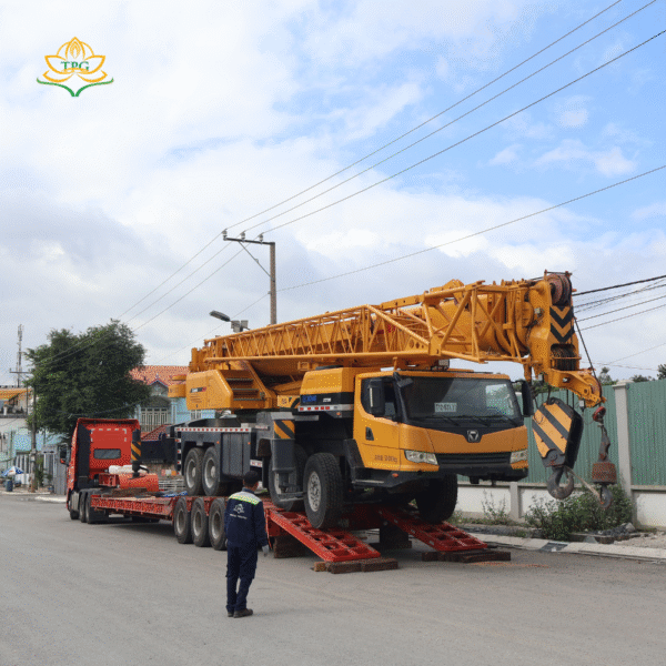 xe cau banh lop 80 tan xcmg xct80