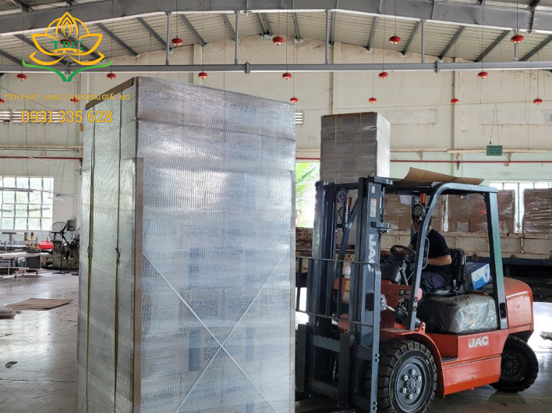 Cho thuê xe nâng tại Bình Phước uy tín, giá tốt 1 Tai trong xe nang linh hoat tu 2 den 15 tan