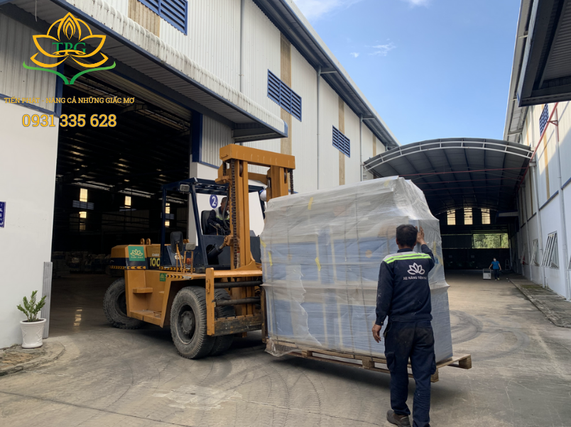 Dịch vụ cho thuê xe nâng hàng tại Dĩ An uy tín, giá tốt 3 Cac loai xe nang Tien Phat cho thue o Di An