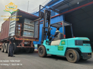 Cho thuê xe nâng hàng tại Tân Uyên uy tín, giá rẻ 2 Cho thue xe nang tai Tan Uyen