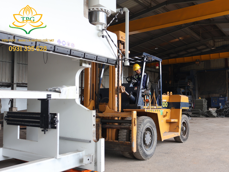 Dịch vụ cho thuê xe nâng Thuận An uy tín, giá tốt 2 Tai sao chon thue xe nang Thuan An cua Tien Phat