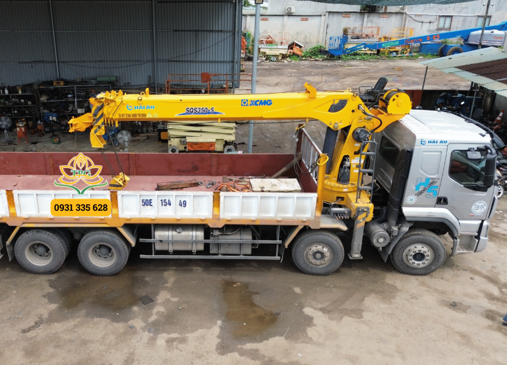 Tiến Phát Group nhập thêm xe cẩu tự hành XCMG 15 tấn 1 bo sung xe cau tu hanh 15 tan xcmg sqs350 5