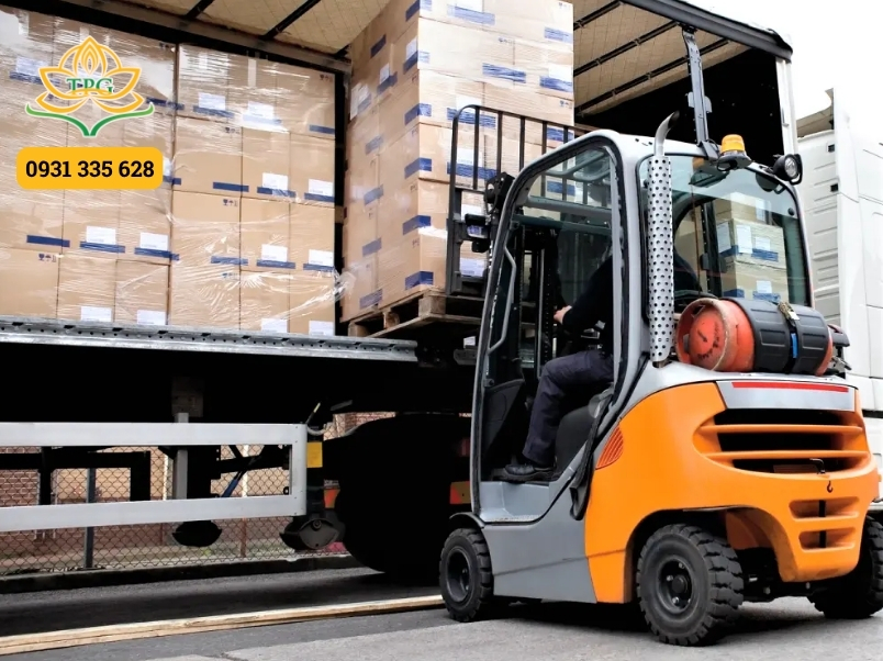 Xe nâng chạy bằng gas là gì? Ưu, nhược điểm và ứng dụng 2 uu diem cua xe nang gas