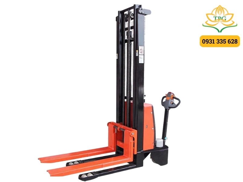 Xe nâng bán tự động là gì? Phân loại, cấu tạo và ứng dụng 6 uu va nhuoc diem cua xe nang ban tu dong