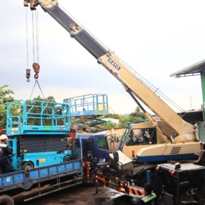 Xe cẩu 10 tấn Kato KR10HL 7 xe cau 10 tan kato kr-50h-l