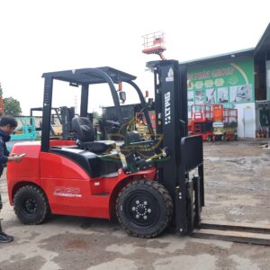 xe nang dau 3 tan ltmg fd30