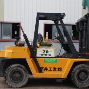 xe nang dau toyota fd70 7 tan