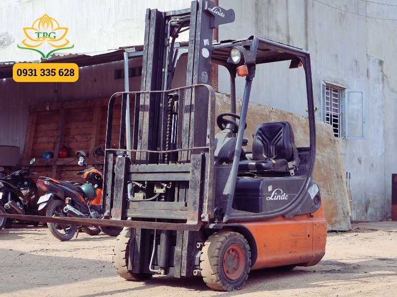Tổng hợp các loại xe nâng điện phổ biến nhất thị trường 1 xe nang dien ngoi lai