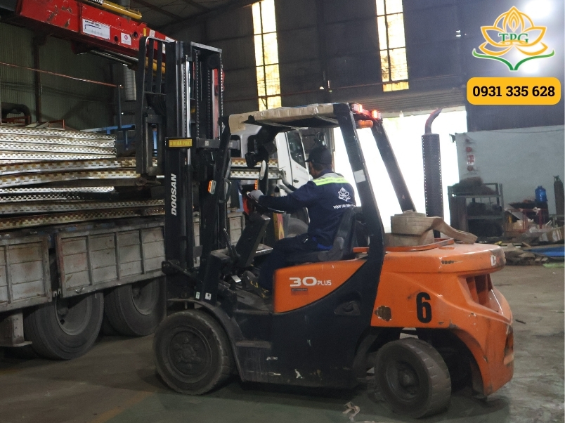 Dịch vụ cho thuê xe nâng Củ Chi uy tín, giá tốt | Tiến Phát Group 5 cac goi dich vu cho thue linh hoat va toan dien