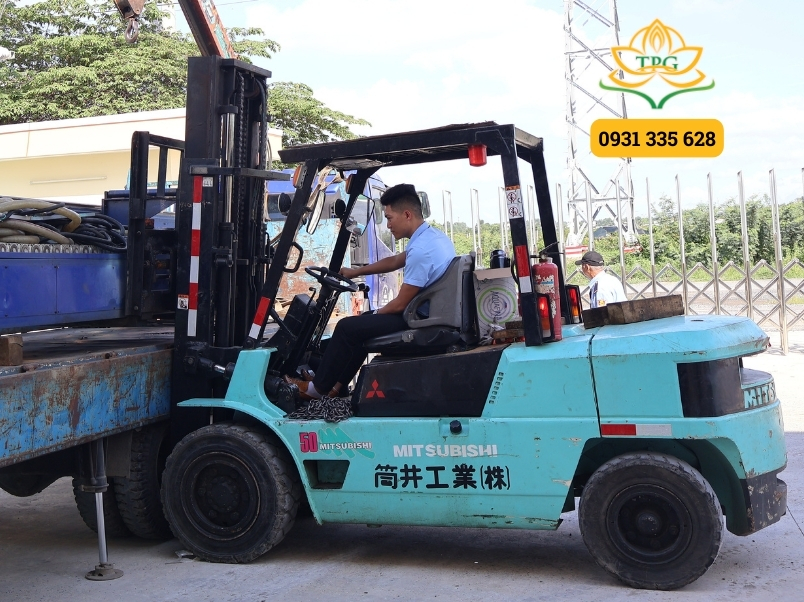 Cho thuê xe nâng điện và dầu tại Hóc Môn giá rẻ 5 cac goi dich vu cho thue xe nang hang hoc mon linh hoat