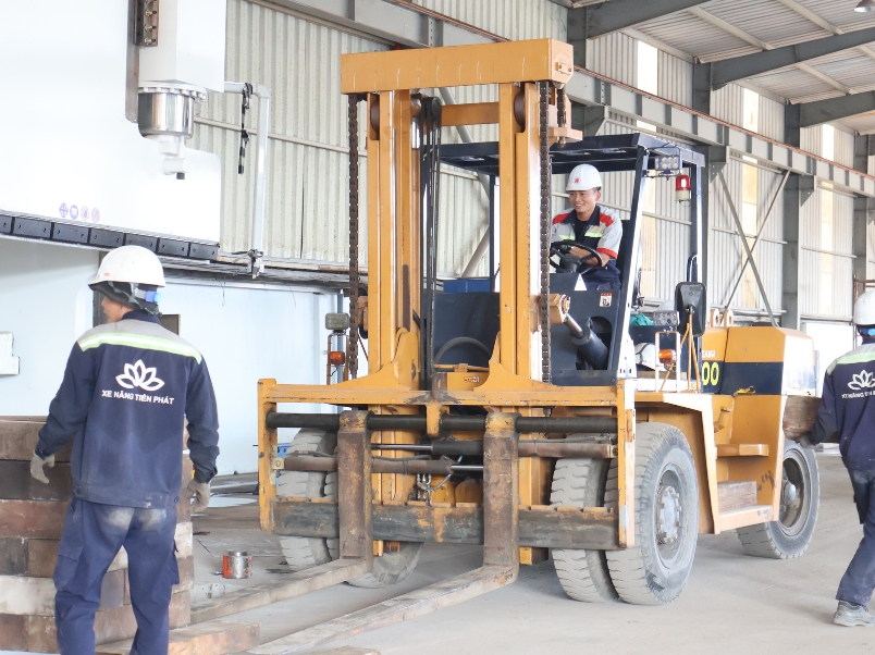 Dịch vụ cho thuê xe nâng Củ Chi uy tín, giá tốt | Tiến Phát Group 10 du an cho thue xe nang tai kcn tay bac cu chi