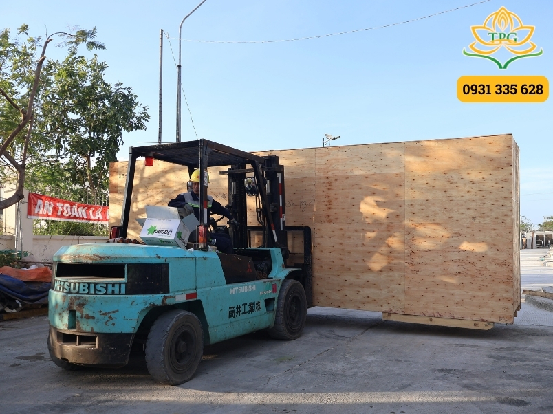 Cho thuê xe nâng hàng quận 9 giá rẻ 8 du an cho thue xe nang van chuyen hang hoa khu CNC quan 9