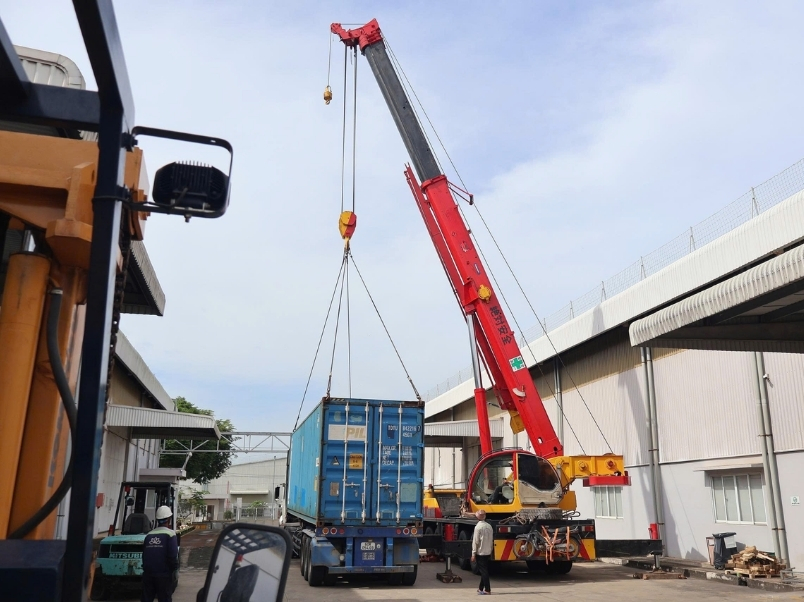 Cho thuê xe cẩu thùng, cẩu bánh lốp tại Cần Giờ 6 du an thue xe cau banh lop o can gio