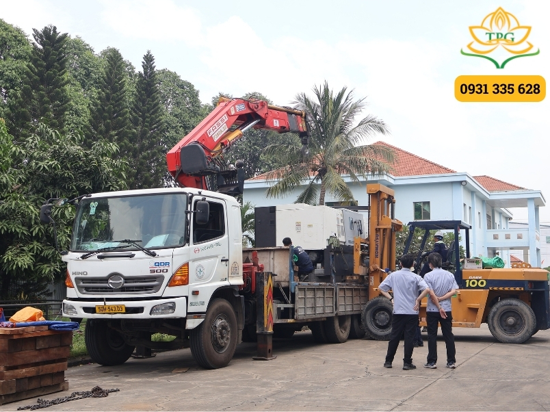 Cho thuê xe cẩu thùng, cẩu bánh lốp tại Cần Giờ 4 du an thue xe cau tu hanh van chuyen thiet bi tai can gio