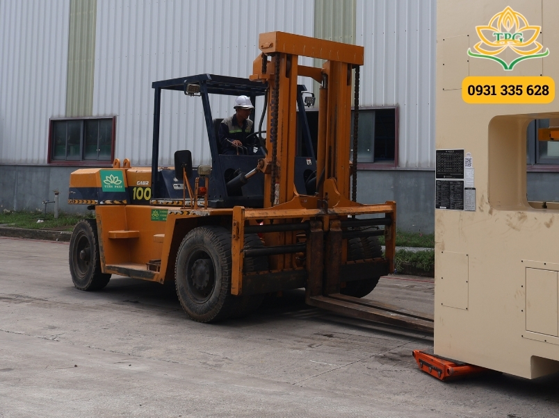 Dịch vụ cho thuê xe nâng Củ Chi uy tín, giá tốt | Tiến Phát Group 2 thue xe nang dau cu chi suc manh cho cong trinh lon