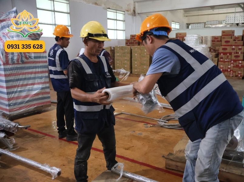 Dịch vụ bốc xếp hàng hóa Tây Ninh giá rẻ, uy tín 2 cung ung lao dong boc xep