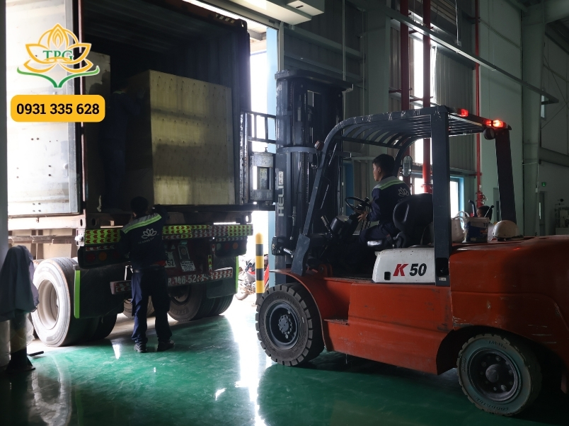 Dịch vụ bốc xếp Long An chuyên nghiệp, trọn gói 2 dich vu boc do container tron goi