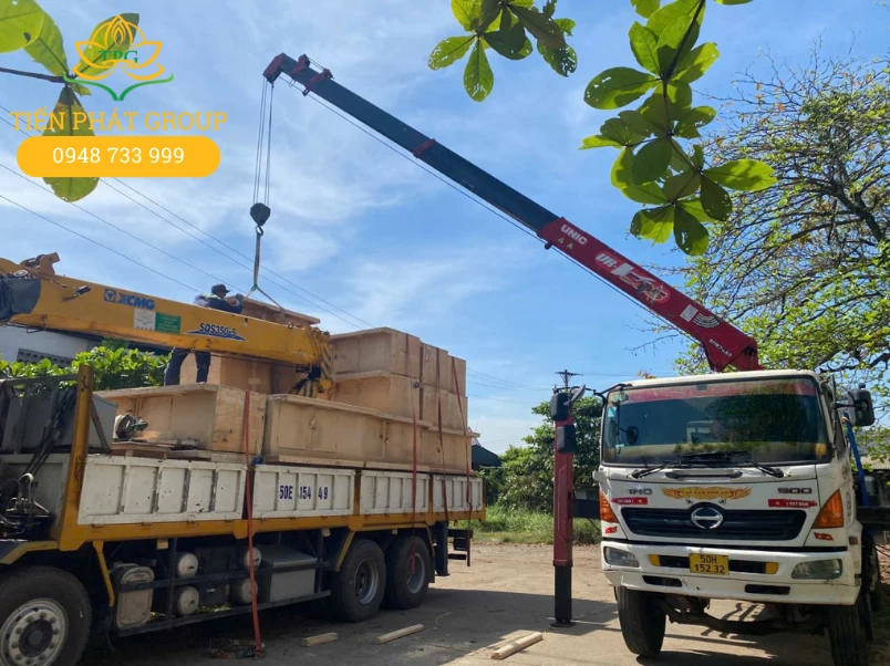 Cho thuê xe cẩu thùng, cẩu Kato tại KCN Phú Chánh 5 Tien Phat Group cung cap nhieu loai hinh dich vu xe cau, dap ung linh hoat nhu cau van hanh va thi cong tai KCN Phu Chanh.