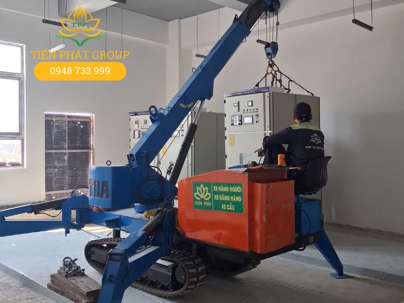 Cho thuê xe cẩu thùng, cẩu Kato tại KCN Phú Chánh 3 Tien Phat Group mang den giai phap cau mini hieu qua cho cac khu vuc thi cong bi gioi han mat bang.