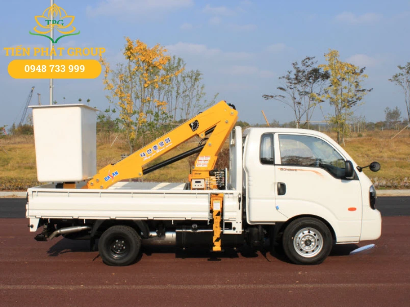 Top 10 hãng xe nâng người uy tín phổ biến nhất 2026 9 Xe nang nguoi Han Quoc nhu Dasan pho bien tai thi truong Viet Nam voi xe cau ro