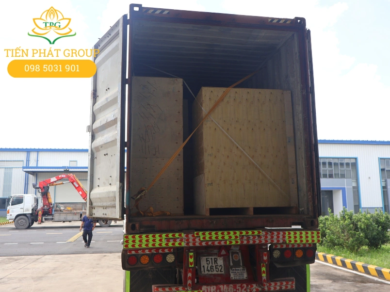 Đóng rút container Tây Ninh giá rẻ: Xe nâng, xe cẩu trọn gói 1 Tien Phat cung cap dich vu dong rut container tai Tay Ninh tu dong hang, rut ruot container may moc, boc xep hang hoa container