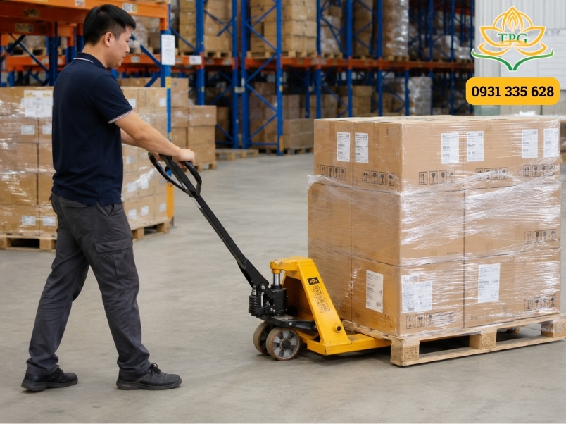 Hướng dẫn sử dụng xe nâng tay cơ, điện và xe nâng tay cao đúng cách 1 quy trinh van hanh xe nang tay co