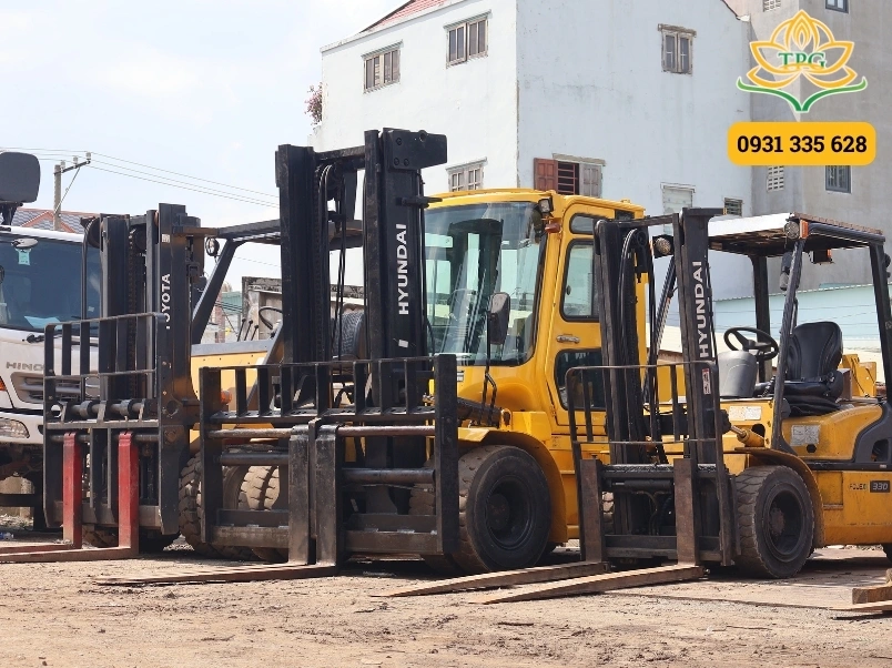 Thủ tục mua bán xe nâng: Hồ sơ pháp lý và quy trình chuẩn từ A đến Z 1 ho so va giay to can chuan bi khi mua ban xe nang